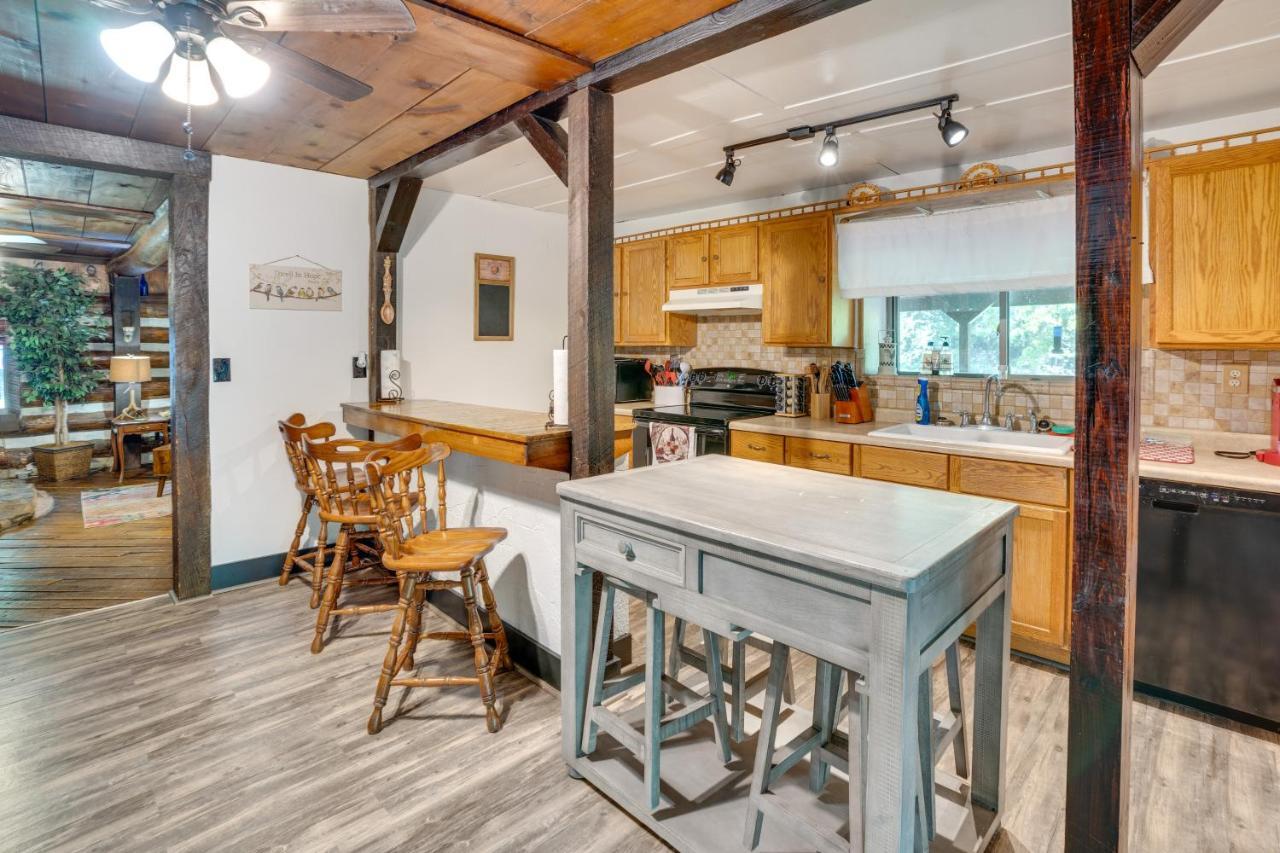 French Lick Getaway With Deck, Grill And Fire Pit! Villa Exterior foto